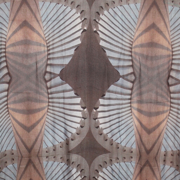 SOLD!Scarf/shawl brown grayabstract NWT luxury fashion accessories wearable art - Picture 2 of 8